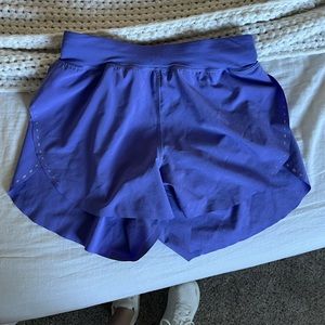 lululemon find your pace shorts
